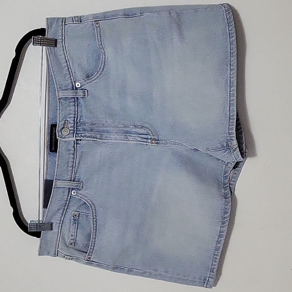Banana Republic Classic Denim Short